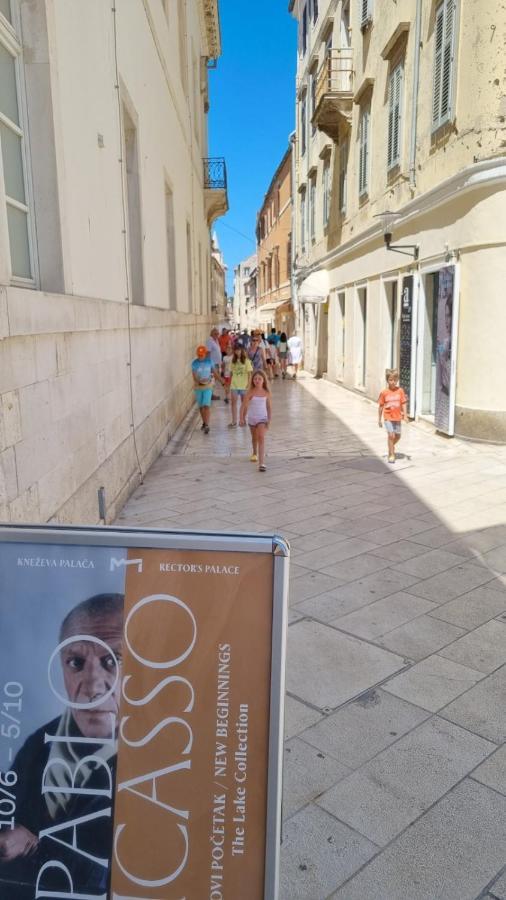 Holiday Apartment Nina , Zadar Old Town エクステリア 写真